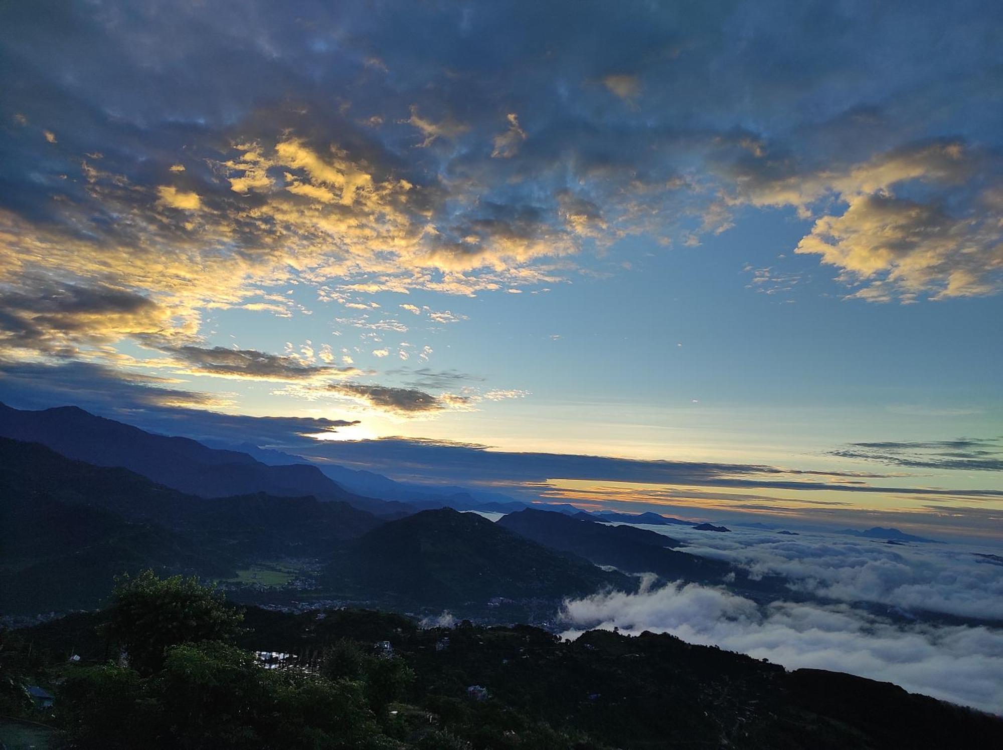 Lake View Lodge Sarangkot Покхара Экстерьер фото